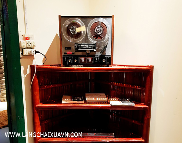 bảo tàng nước mắm đĩa nhựa và máy hát